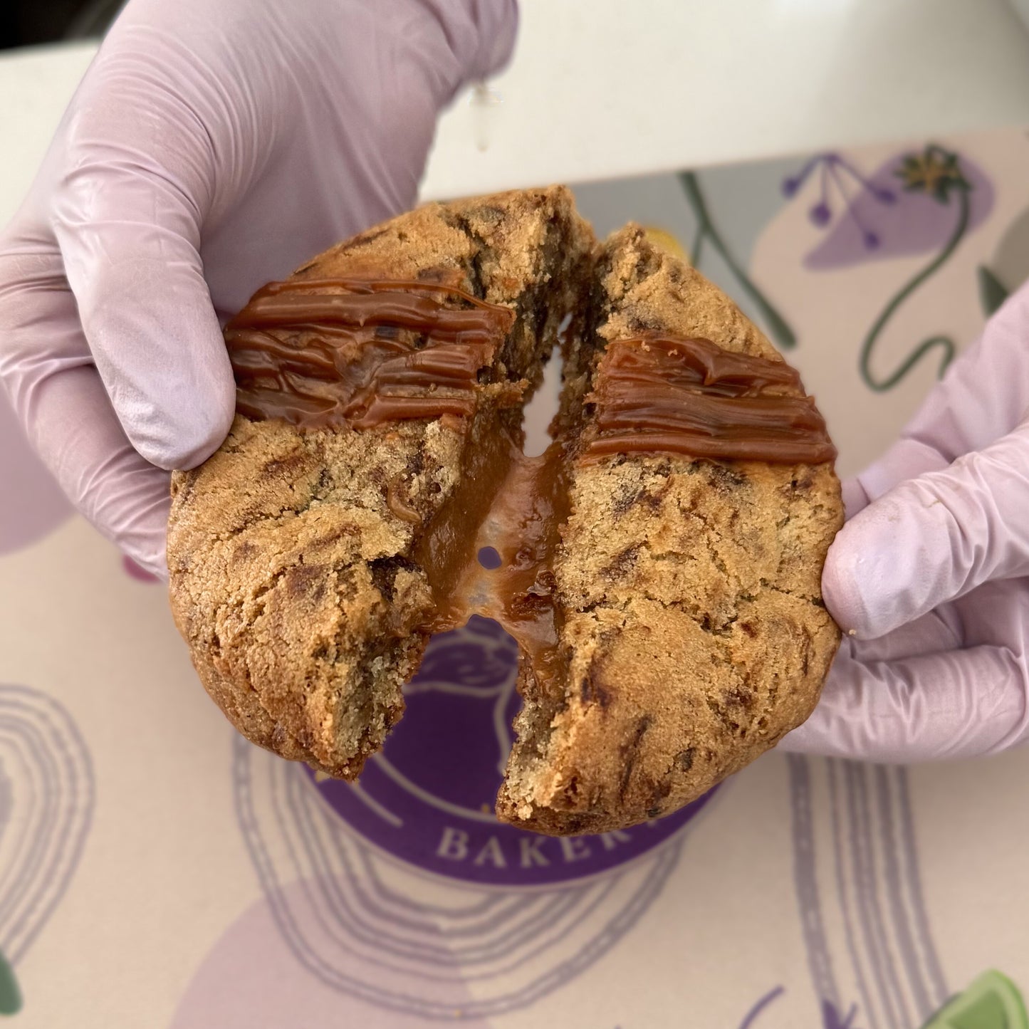 Café con Leche (Arequipe-Filled) 🇨🇴